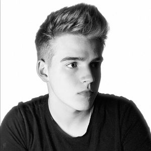 Meet your Posher, Charles